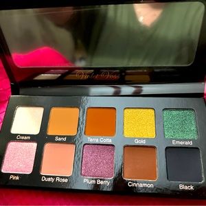 Violet Voss Eyeshadow Palette